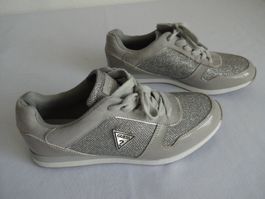 Guess Schuhe Nr.39