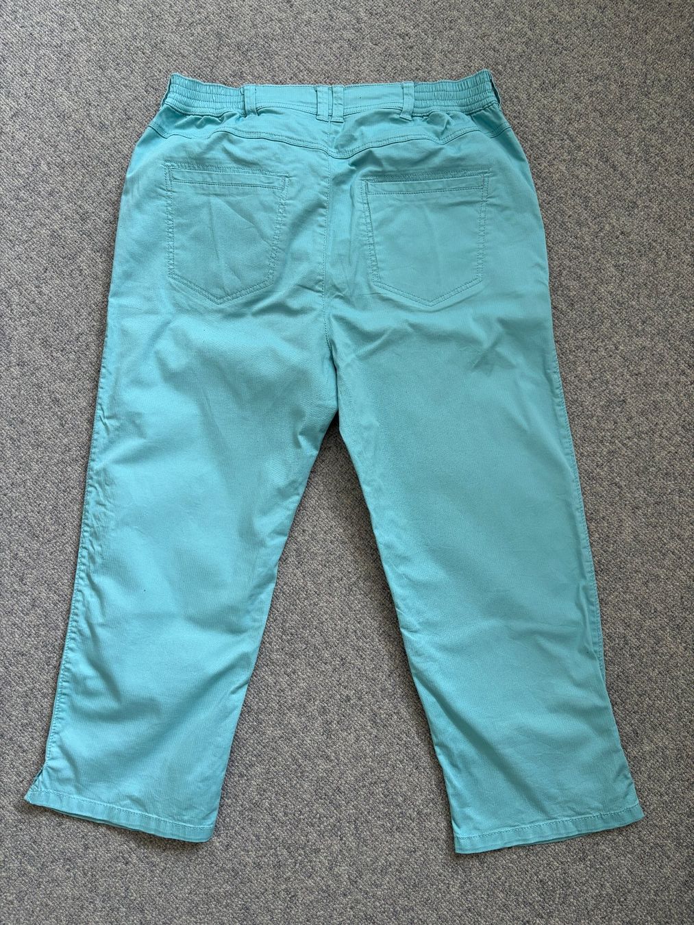 Pantaloni: 2 Paar 3/4-Hosen Grösse 40 – Usato da Nussbaumen AG venduto da Faxi2 5
