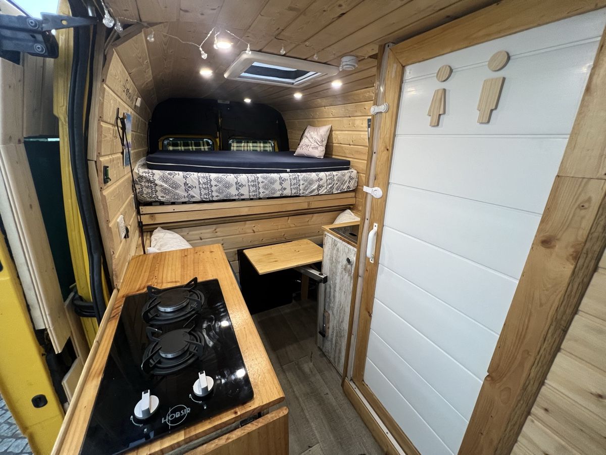 Renault Veicoli da campeggio: Womo. Van Camper Bus . MIETEN!! – Usato da Rümlang venduto da iSmartcamp 4
