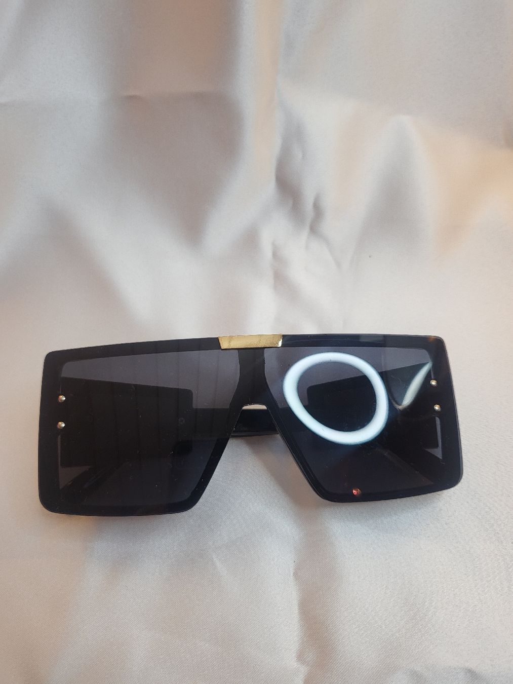 Brillen & Gläser: NEUE Schwarze Sonnenbrille  – Neu und originalverpackt aus Hellbühl von d.d.d.125 1