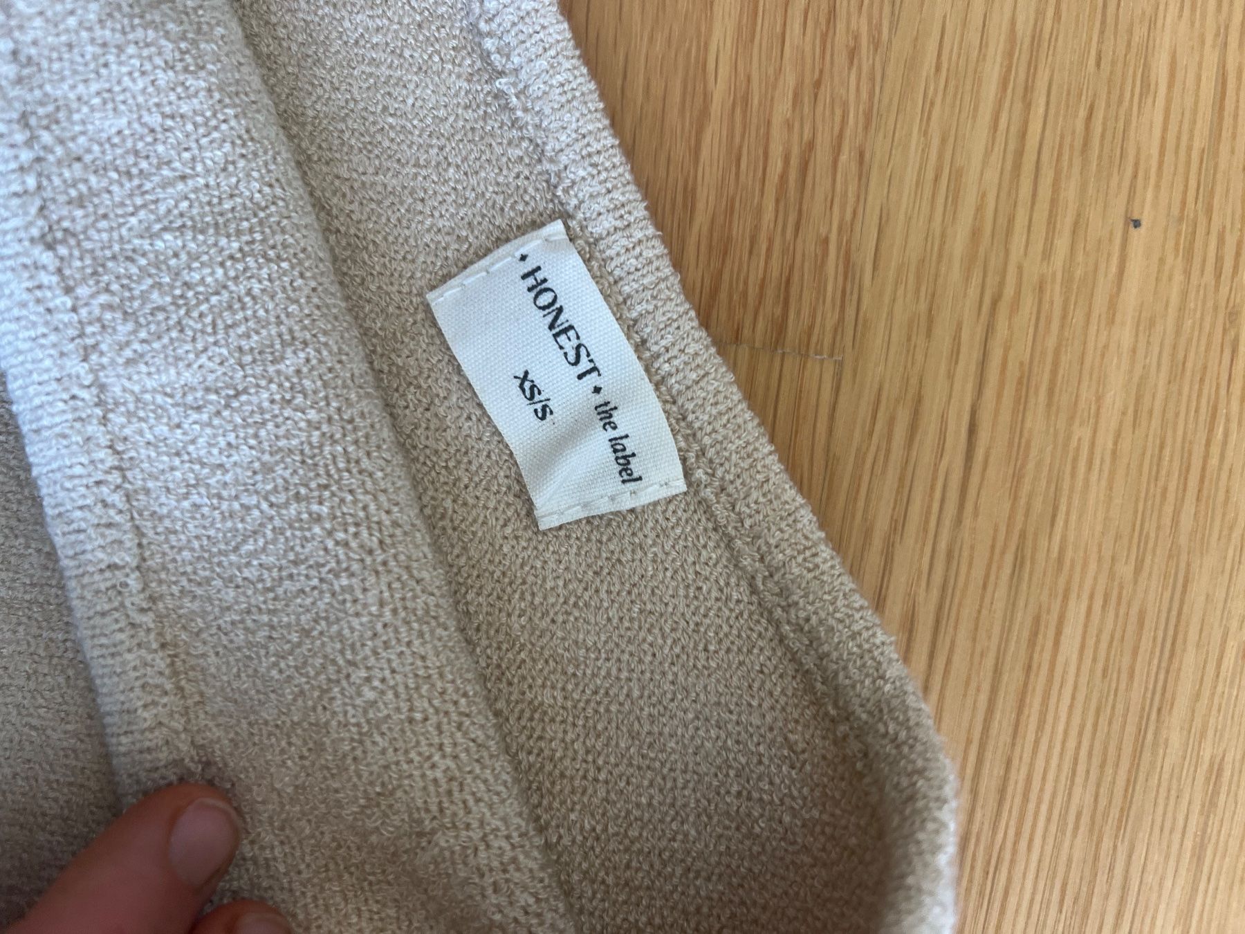 Top: Honest the label top – Usato da Port venduto da lau_pdf5 3