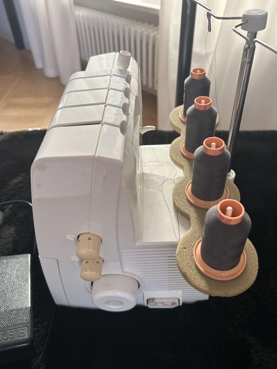 Bernina Nähmaschinen: Overlockmaschine Bernina 800DL – Neu (gemäss Beschreibung) aus Bern von miafilippa01 6