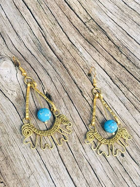 Boucles d'oreille: Messing Ohrhänger mit türkiser Kugel - boho- gipsy – D'occasion à Oberwil b. Zug par Temuera 1