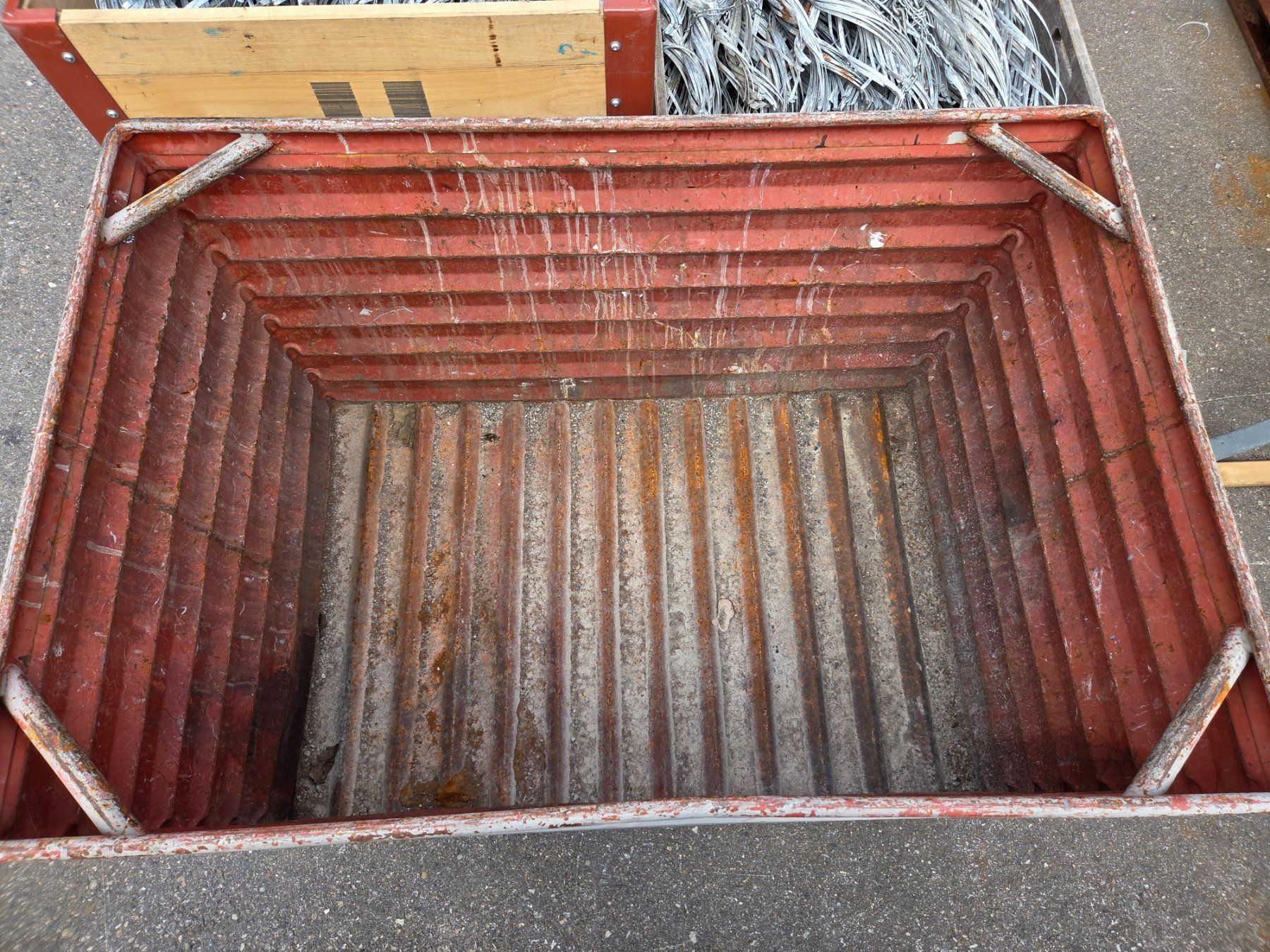 Conteneurs de construction: Materialbox - Stahlmulde – D'occasion à Oberhasli par General-Dealer 1