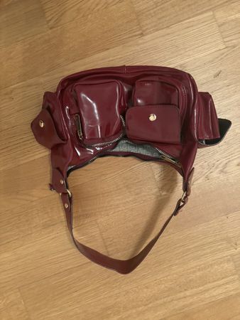Lack Handtasche Bordeauxrot Glänzend - Herbst Trend 2023