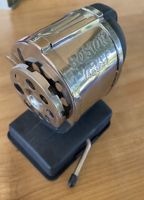 Antiker BOSTON Vacuum Mount Tischspitzer