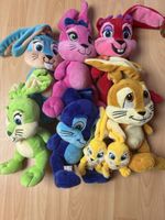 Lot de 8 peluches lapins colorées