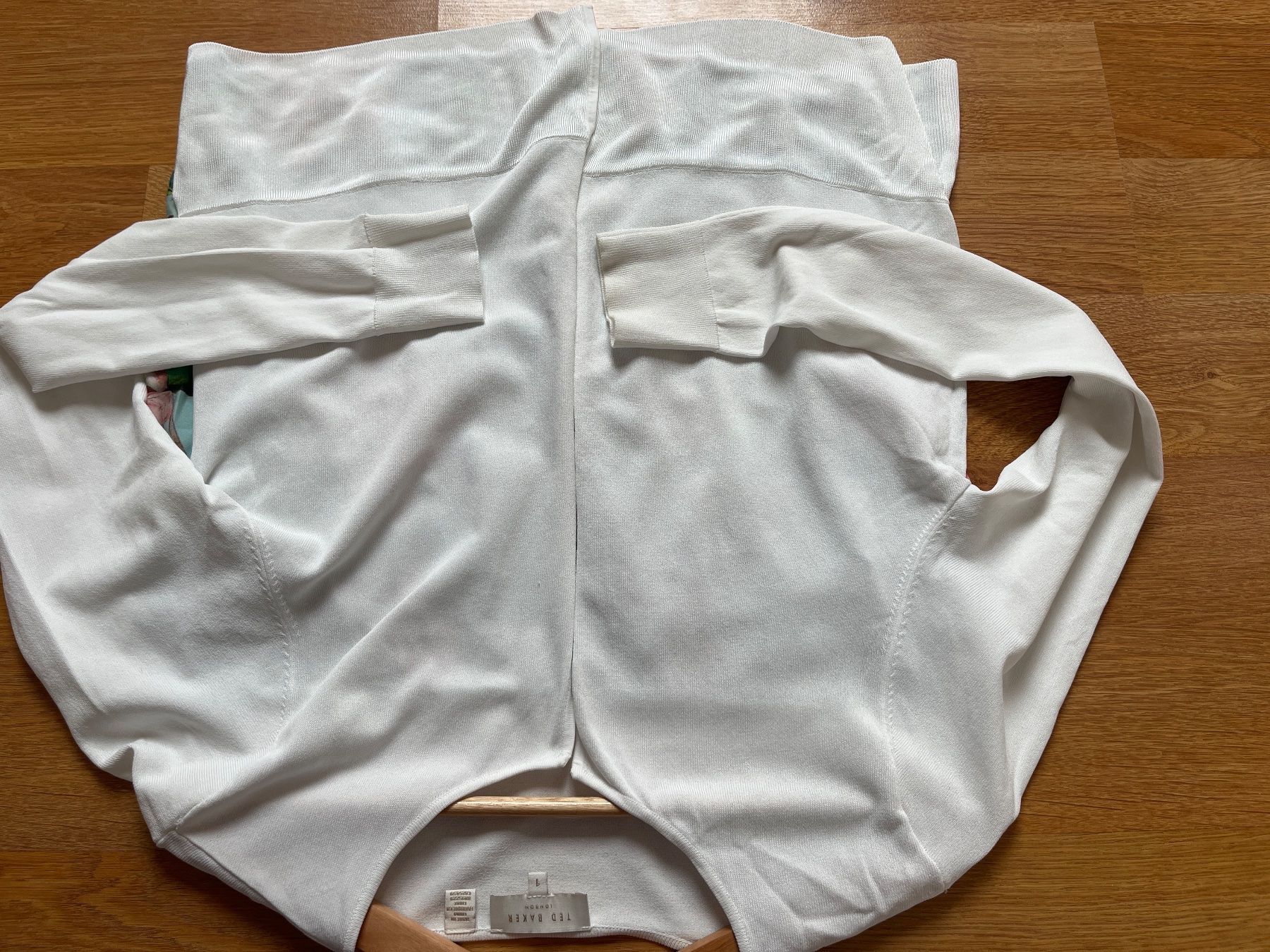 Gilets: Gilet Ted Baker taille 1 – D'occasion à Genève par fyshbird 3