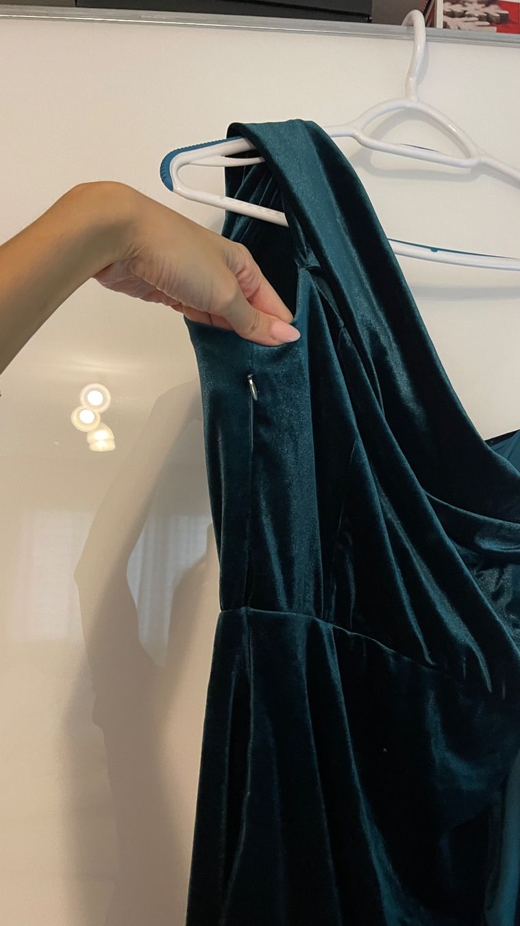 Kleider: Kleid von TFNC – Neu (gemäss Beschreibung) aus Lausen von sim_hgp6 3