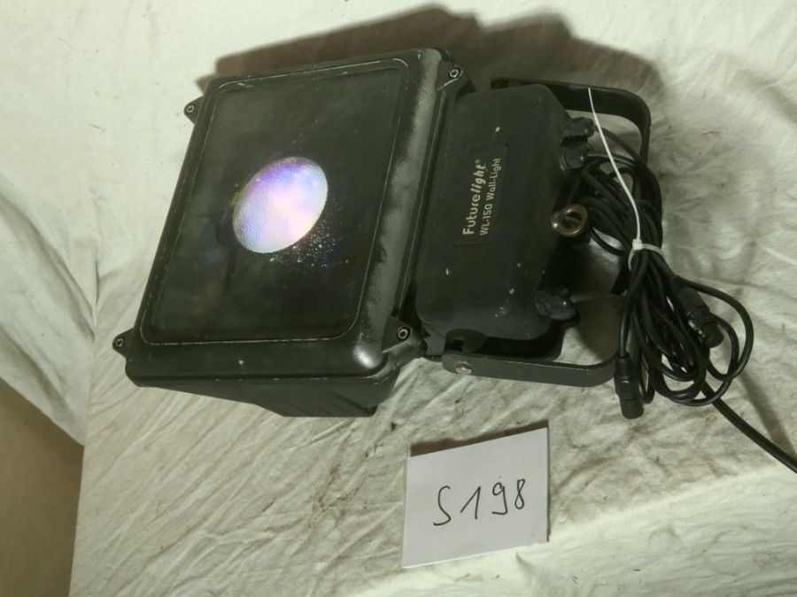 Lampade: FUTURELIGHT WL-150 Wall Light (S198) – Usato da Däniken SO venduto da Profog1 2
