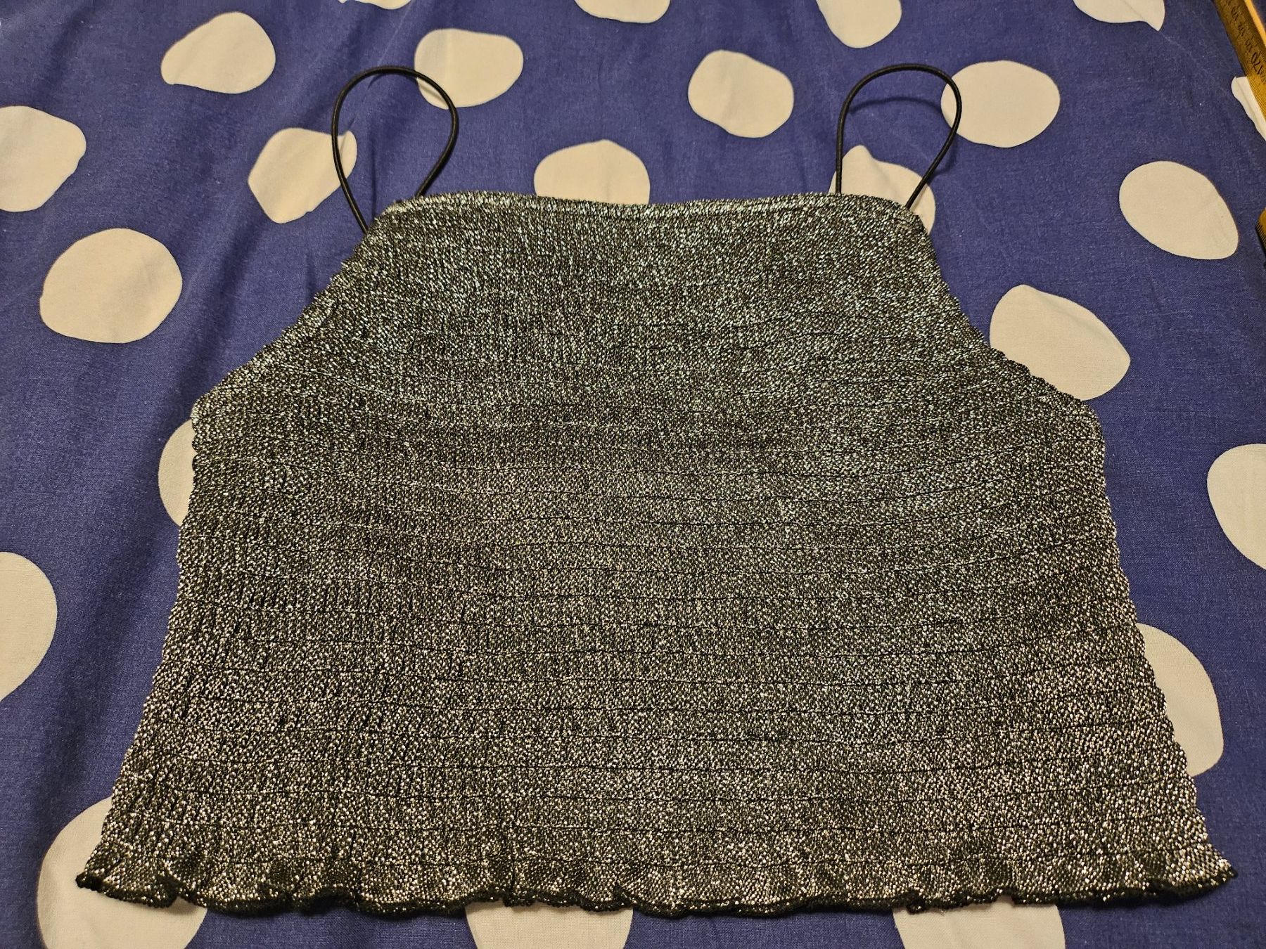 Top: Asos top gr 34 – Nuovo (secondo la descrizione) da Dietikon venduto da Eleda