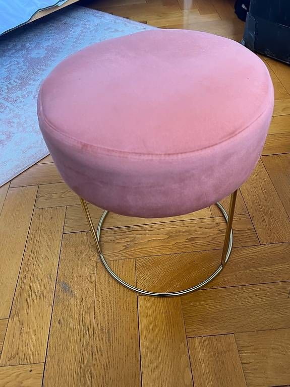 Sgabelli: Pink suede stool – Usato da Zürich venduto da gre_8tc2