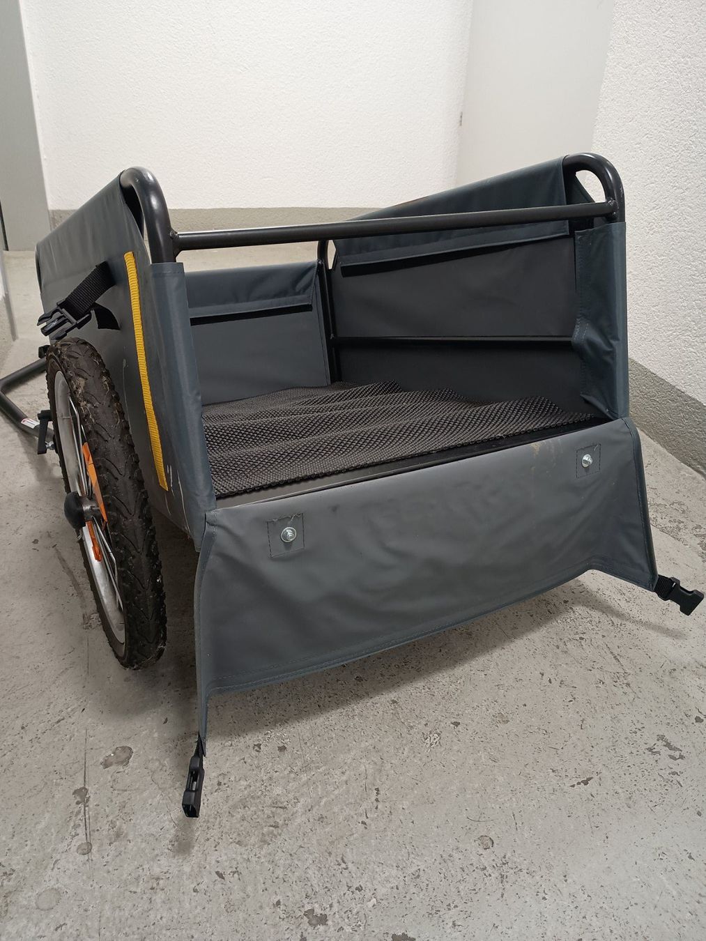 Rimorchi: Roland Traveller Anhänger – Usato da Bern venduto da Chaeseli 4