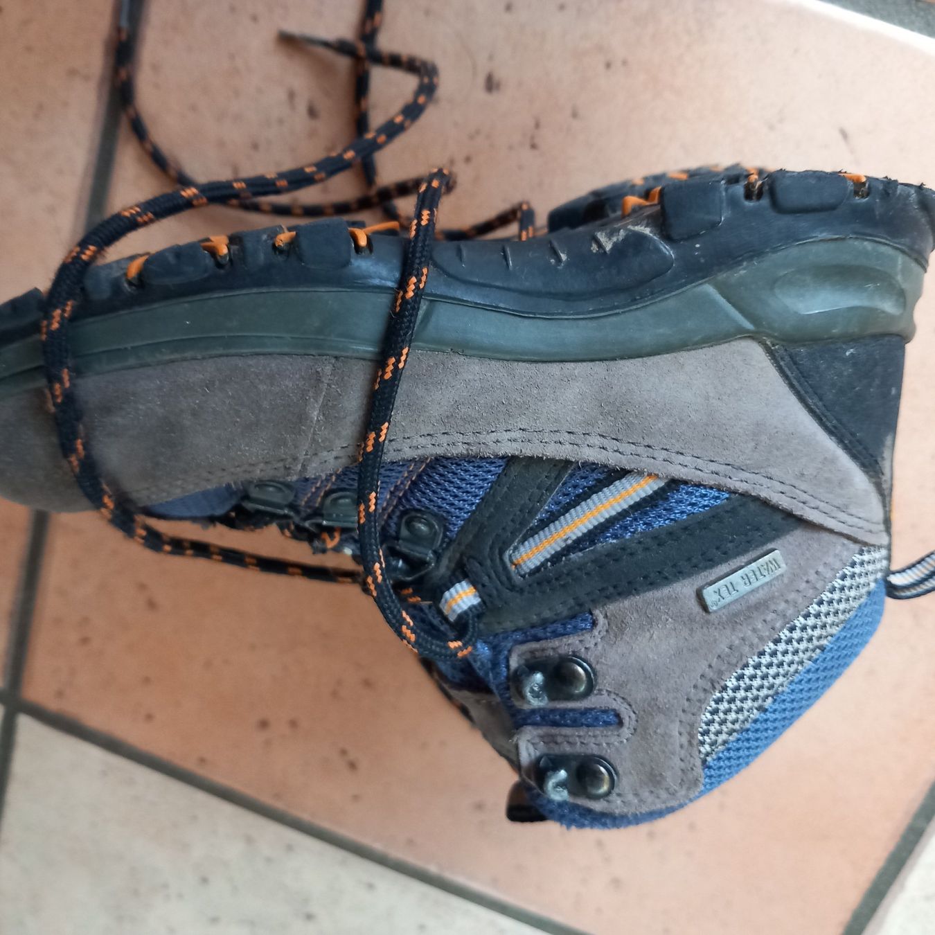 Everest Scarpe per ragazzi: Chaussures de marche 30 – Usato da Courrendlin venduto da tititchoun 2