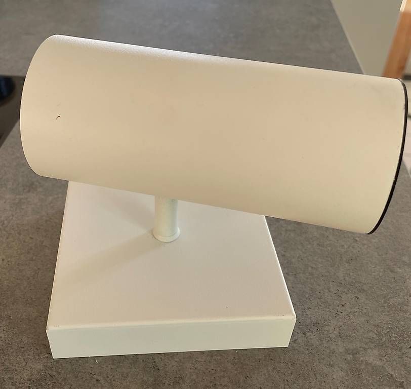 Philips Lustres & lampes de plafonds: Philips Hue Spot – D'occasion à Waldkirch par eng_9qyl 1