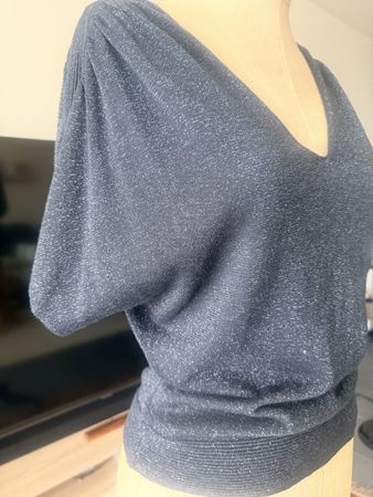 Top metallic black size M 