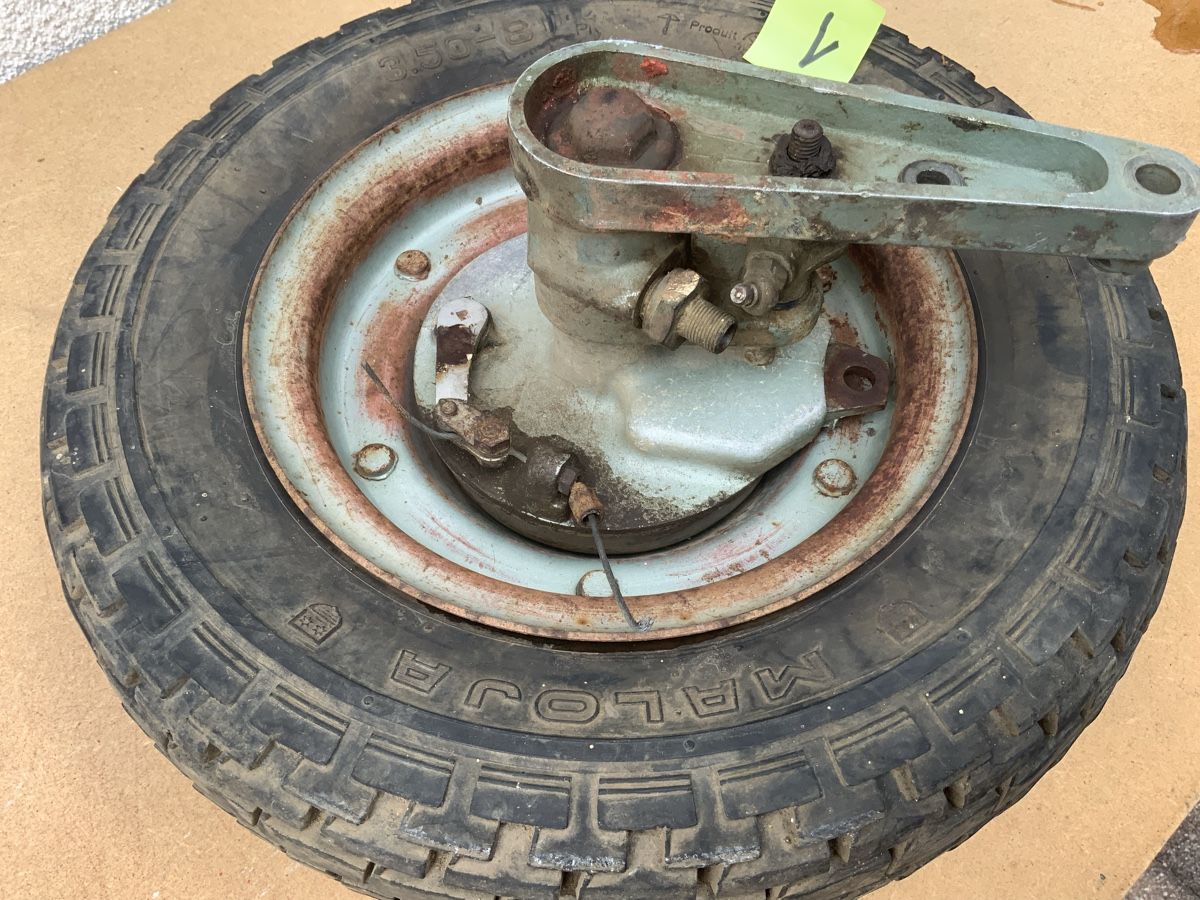 Vespa Pneus & Roues: Räder Piaggio (Vespa) – D'occasion à Magden par rom_5zrl 3