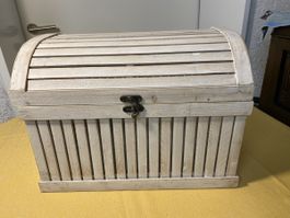 Holztruhe weiss, ideal für Spielzeug oder als Deko