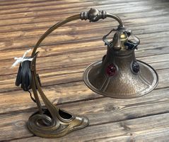 antike Jugendstil Tischlampe, Lampe mit roten Glassteinen