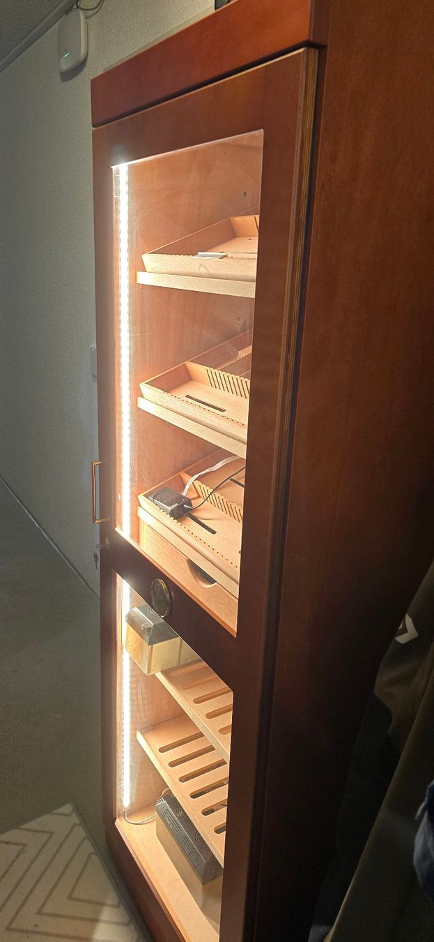 Adorini Humidore: Humidor (adorini roma) – Gebraucht aus Tagelswangen von Escurin 2