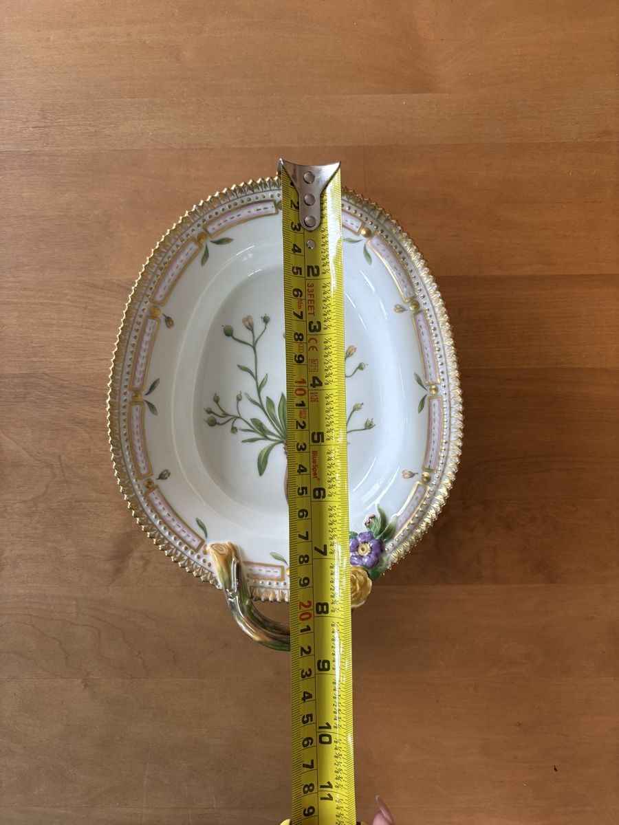Royal Copenhagen Piatti: Royal Copenhagen Flora Danica Serving Dish – Usato da Rifferswil venduto da jasonevans76 6