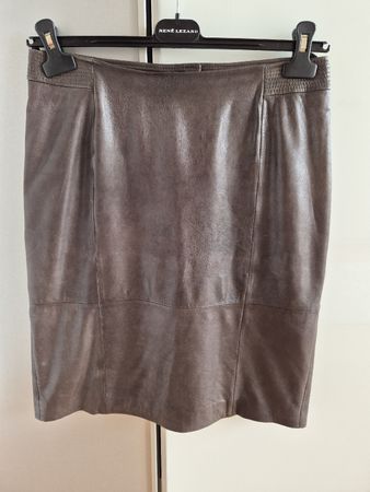 Hugo Boss Lederrock olive, Hr. 40