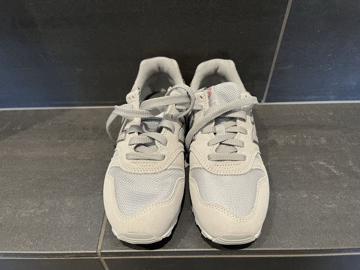 New Balance Scarpe da donna: New Balance Sneaker neu! 37 – Nuovo (secondo la descrizione) da Eich venduto da nishablue 1