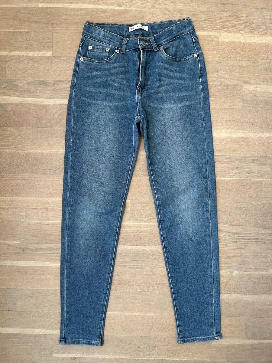 Levi's Pantaloni: Levis Mini Mom Jeans, Grösse 152 – Nuovo (secondo la descrizione) da Ittigen venduto da ReKi29