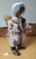Schwarzenberger Krippenfiguren Hirt 27cm mit Kräze N13
