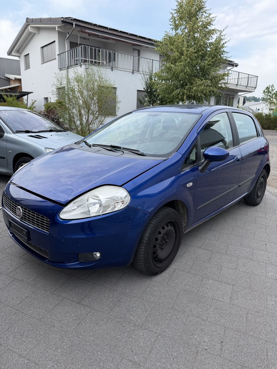 Fiat Automobili: Fiat Punto 1.4  Automat  – Difettoso da Buttisholz venduto da NG4S 1