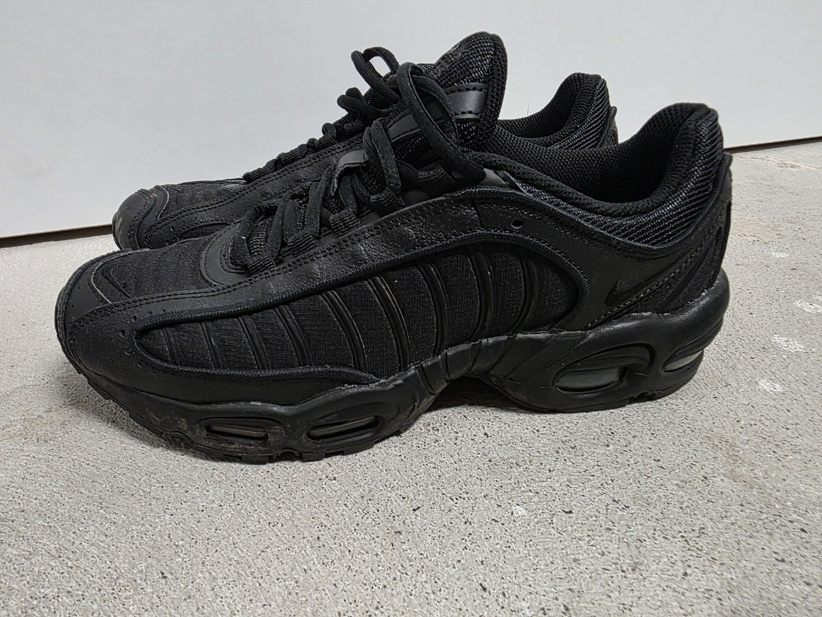 Nike Herrenschuhe: Nike Air Max Sneaker schwarz Grösse 42.5 – Gebraucht aus Reinach BL von bru_qpv2