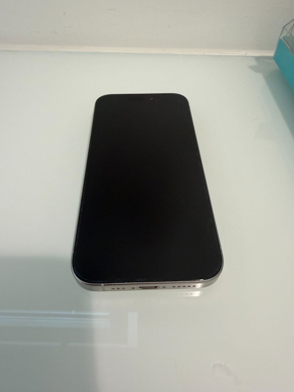 Apple Telefoni cellulari / Smartphones: iPhone15 Pro, White Titanium, 256GB – Usato da Liestal venduto da ripi1