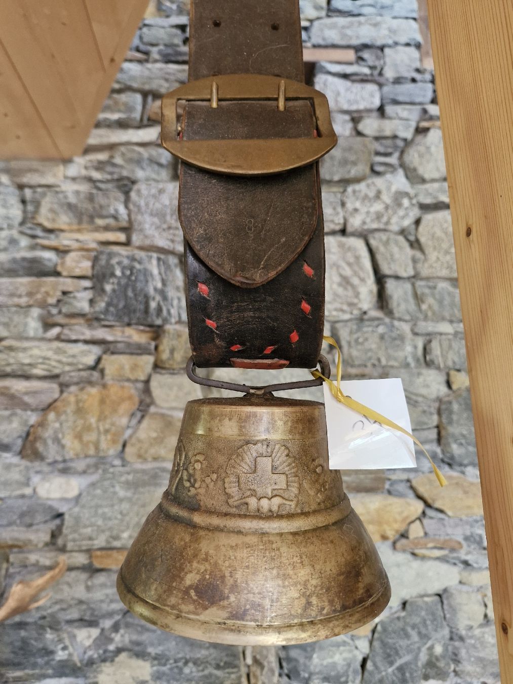 Cloches & sonnailles: Glocke Treichel  – D'occasion à Guarda par rue_bpd7