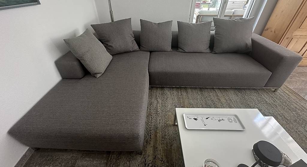 Divani: Eck-Sofa Stoff grau – Usato da Lohn-Ammannsegg venduto da Kurt1968