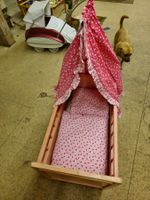 Antikes Puppenbett mit Rosshaarmatratze