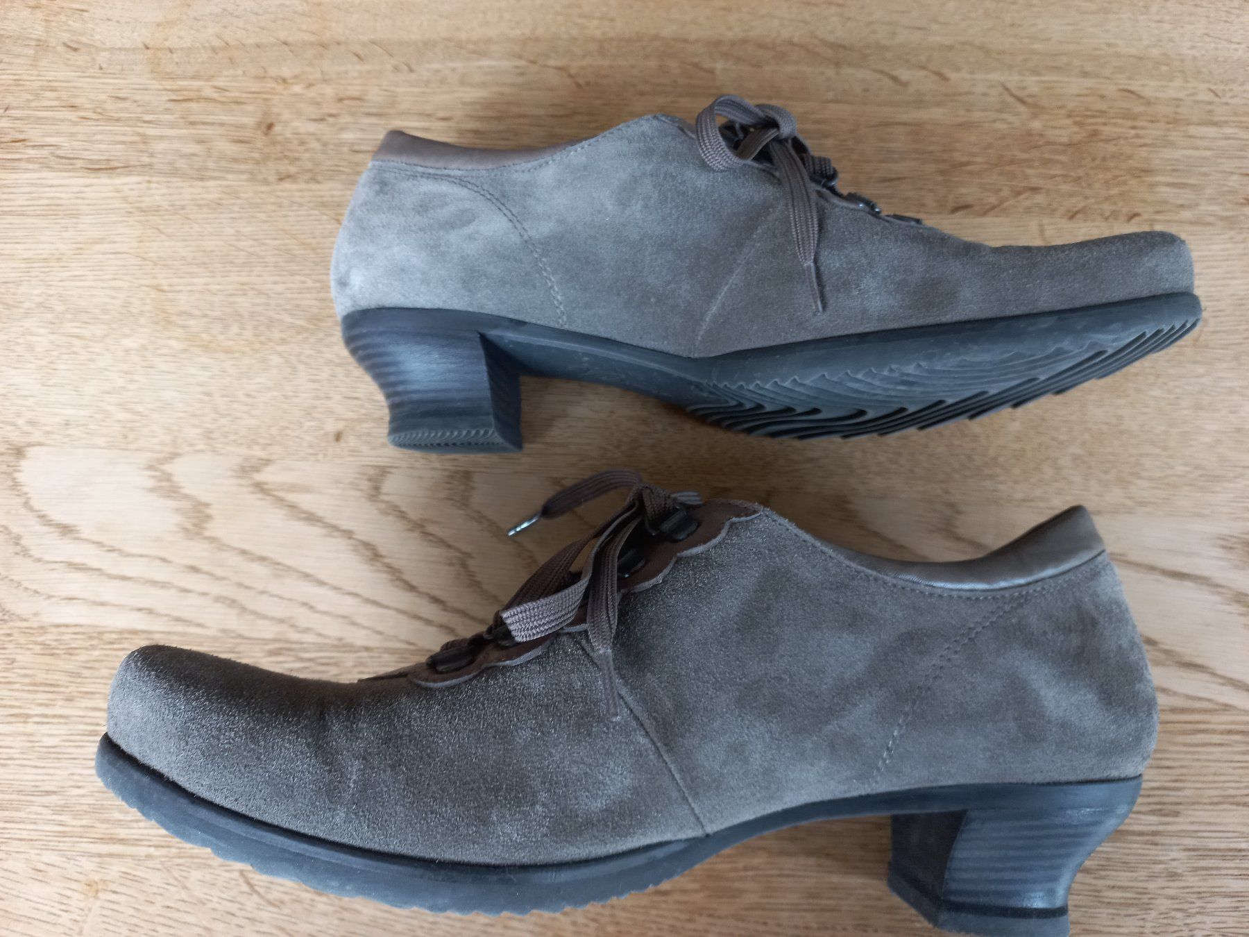 Scarpe da donna: Wunderschöne Vabeene Halbschuhe, Gr. 41 – Nuovo (secondo la descrizione) da Büttikon AG venduto da Annale 1