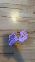 Babyschuhe gestrickt pink Grösse ca 0-3 Monate neuwertig