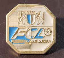 B955B - Alte Ausgabe dieses Pins FCL FC Fussball Club Luzern