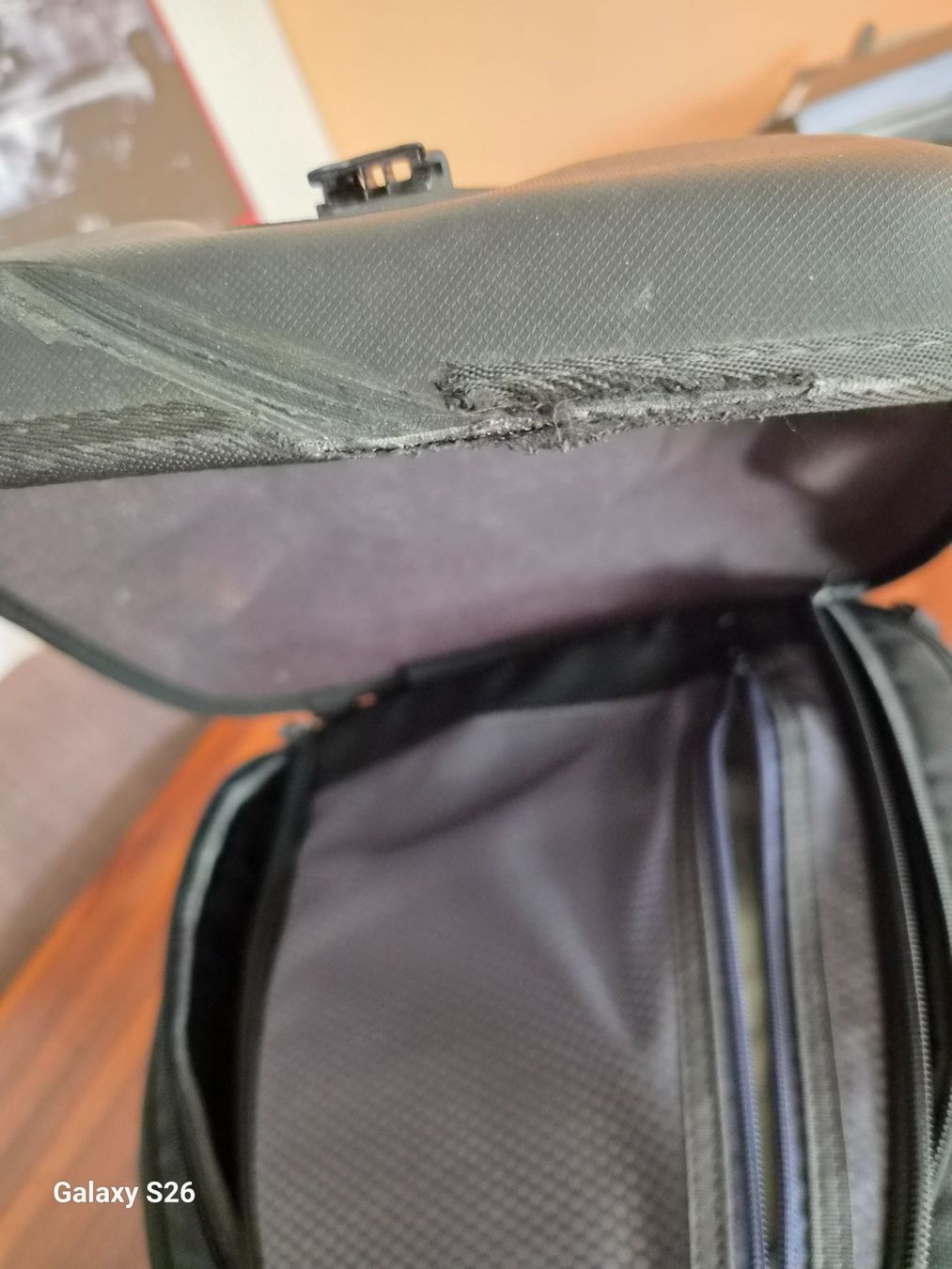 Topcase: Motorrad Tankrucksack schwarz – Gebraucht aus Bremgarten b. Bern von Iseli21 2
