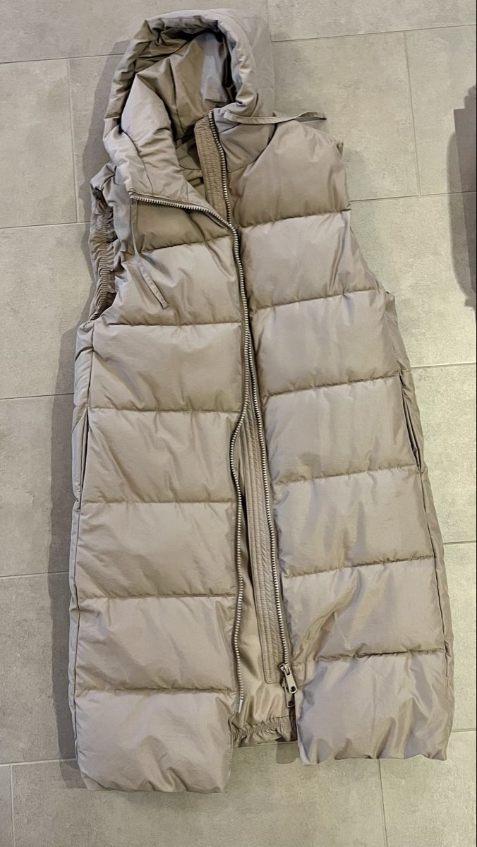 H&M Gilets & Westen: Weste – Gebraucht aus Reichenburg von Caroline_1989