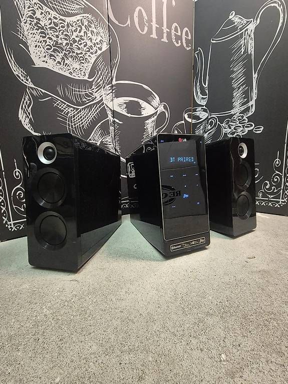 LG Lettore multimediale & Streamer: LG Micro Hi-Fi System – Usato da Lenzburg venduto da zud_8wbr