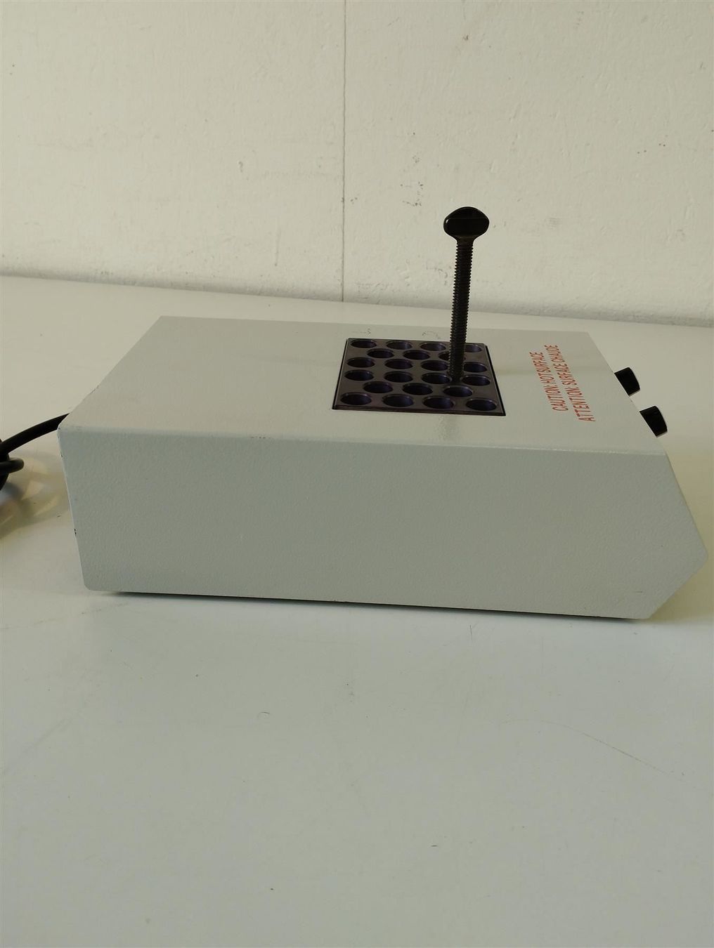 Radiatori: Lab-Line Multi-Blok Heater – Usato da Niederdorf venduto da LeptonAG_Labor 5