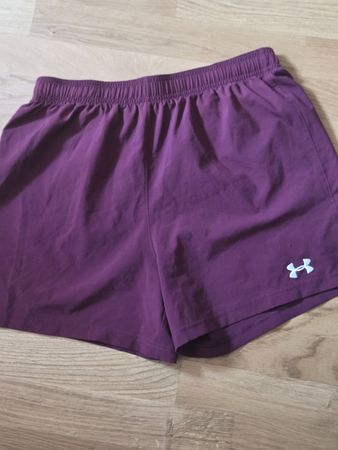 Under Armour Sporthose Dunkelrot