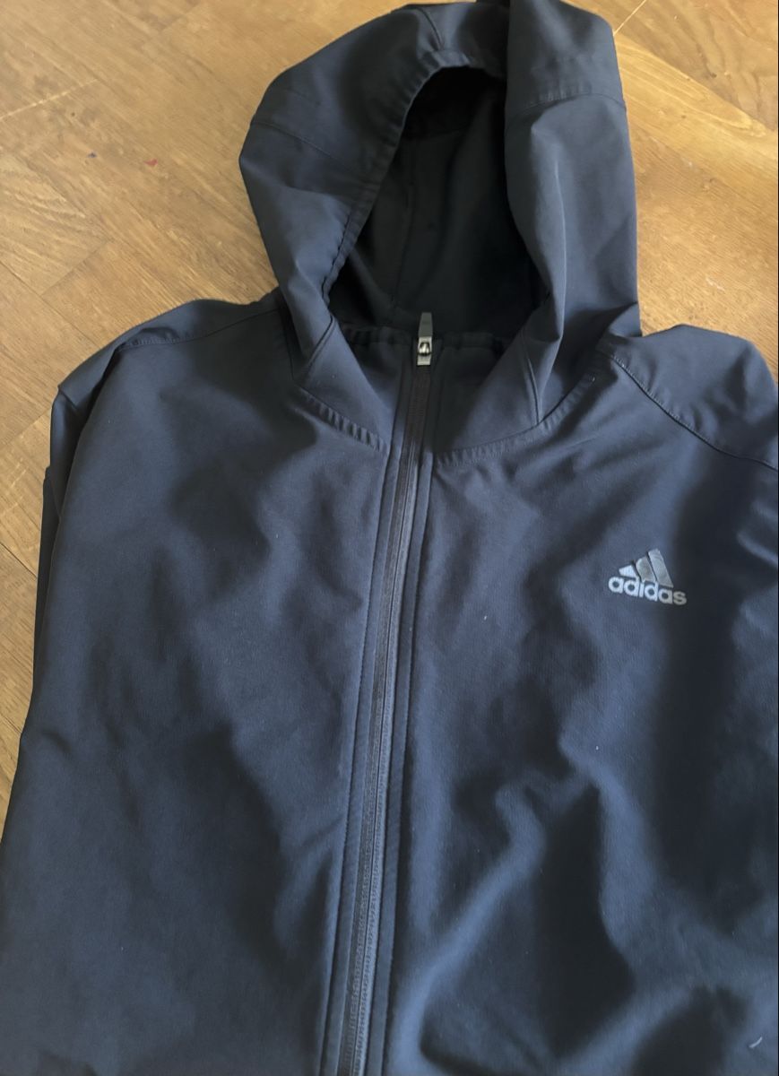 Adidas Kleiderpakete: Adidas Paket Größe L – Gebraucht aus Küttigen von Hedimia 5
