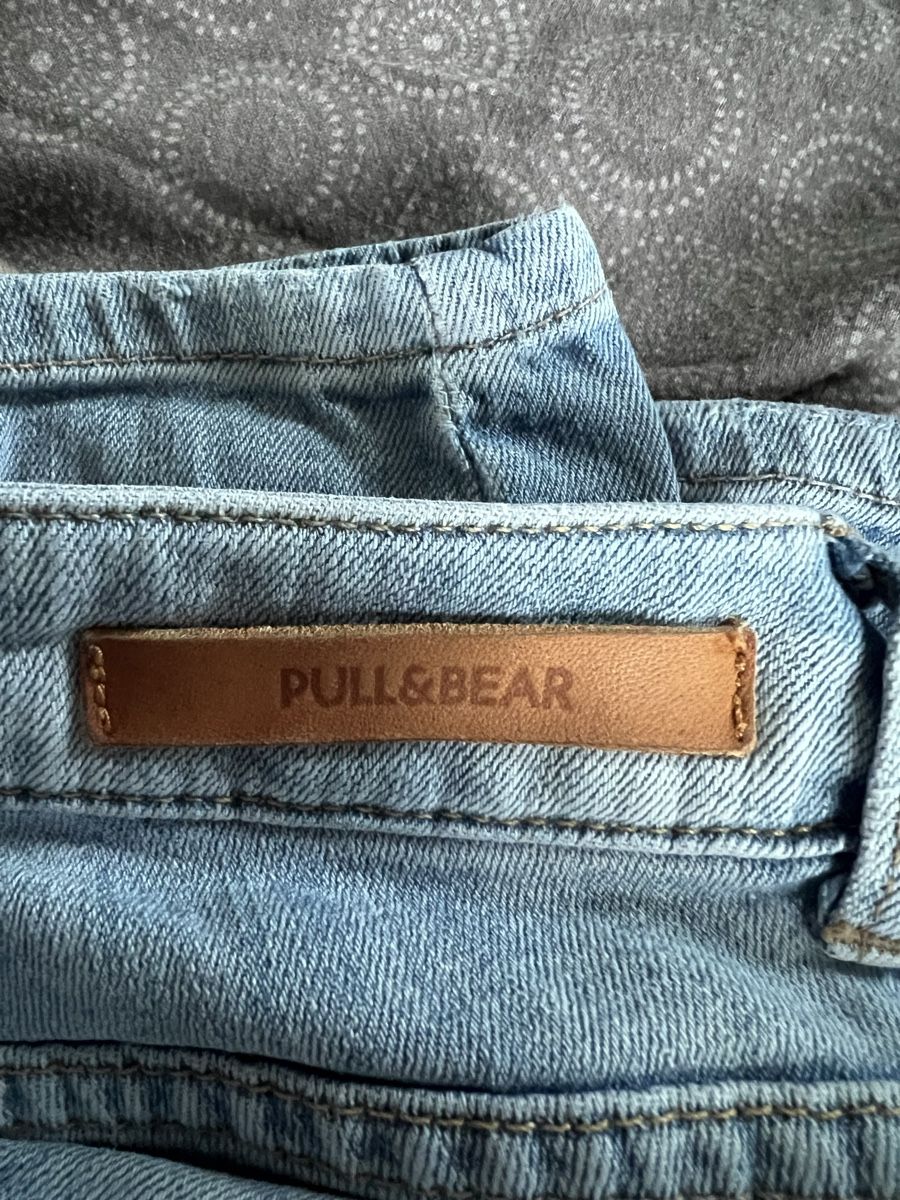 Pull&Bear Jeans: Zerrissene Jeans Pull&Bear Gr. 34/34 – Usato da Schaan venduto da bar_pp72 2