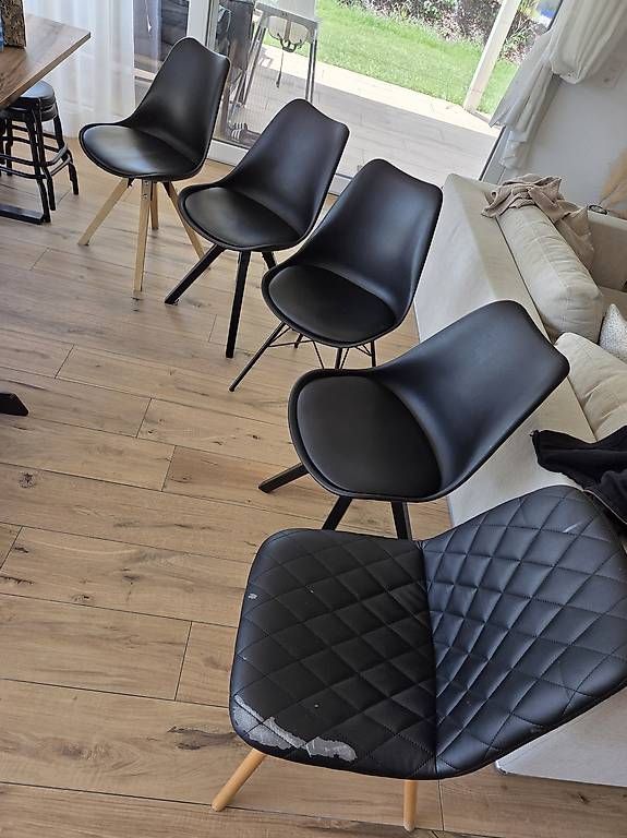 Sedie: Ensemble de 5 chaises – Usato da Boudevilliers venduto da Botteron15