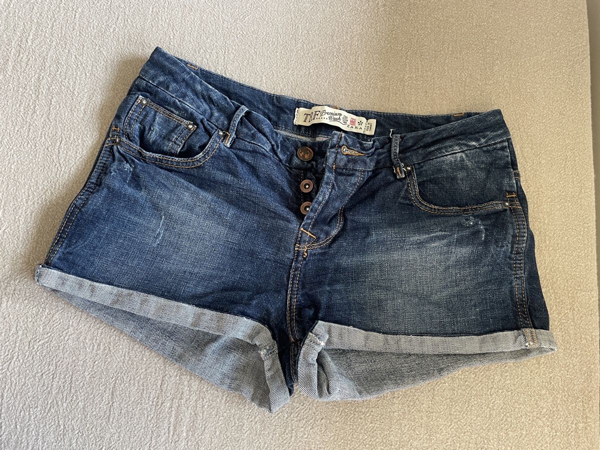 Zara Jeans: Jeans Shorts Gr.36 Zara – Gebraucht aus Zürich von ehupp