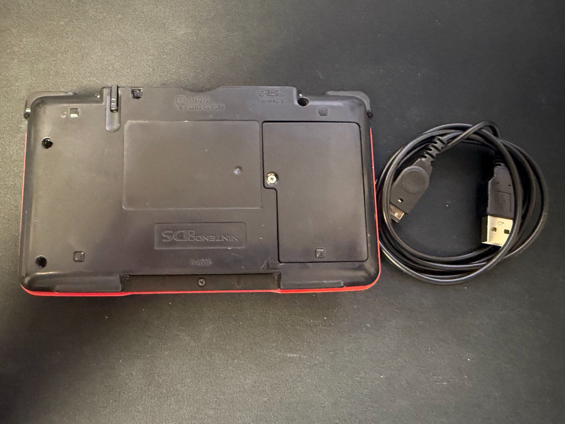 Nintendo Console: Console Nintendo Ds Rouge – Usato da Pont-de-la-Morge venduto da Darfal 2