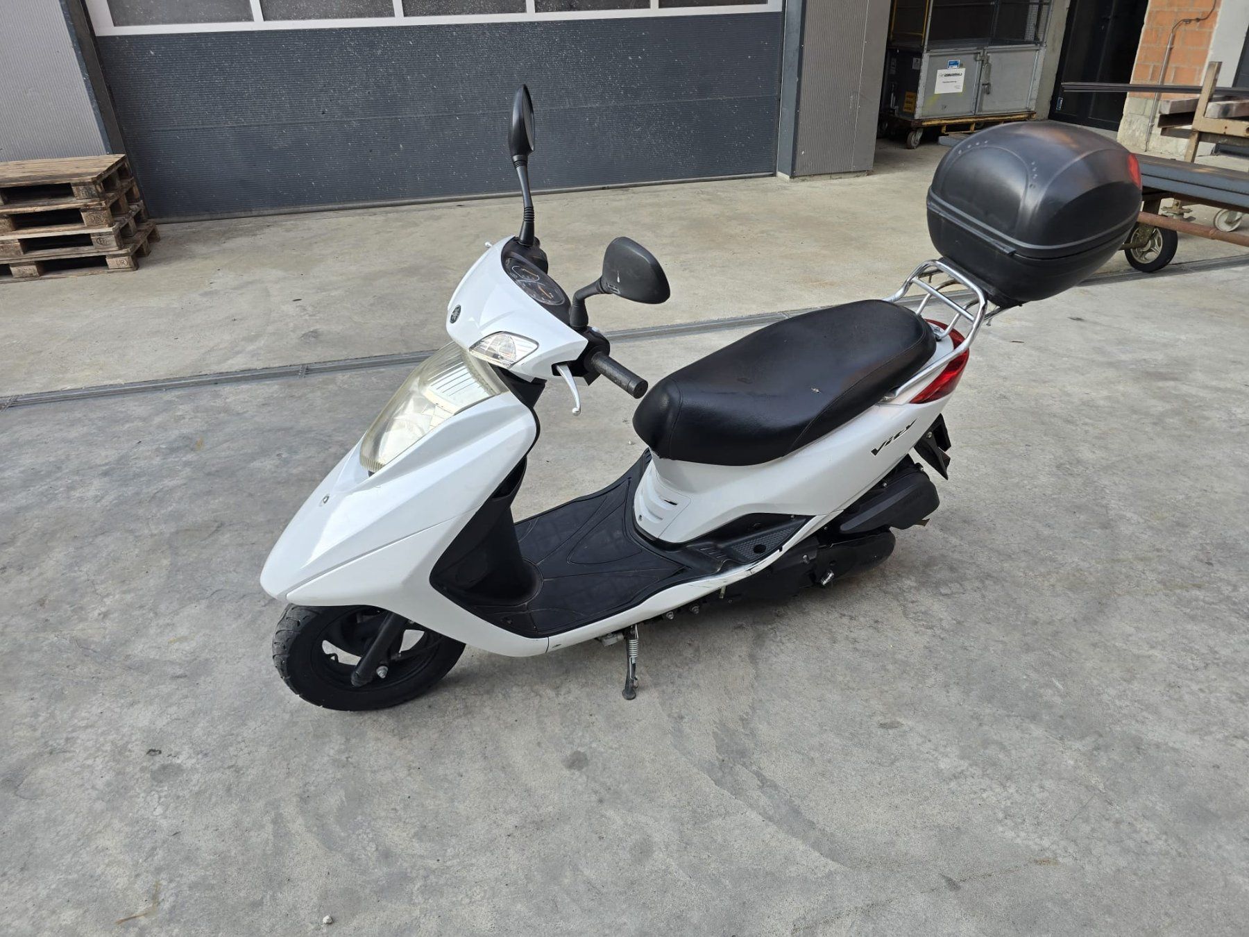 Yamaha Scooter: Roller Yamaha 125ccm – Usato da Detligen venduto da habr 5