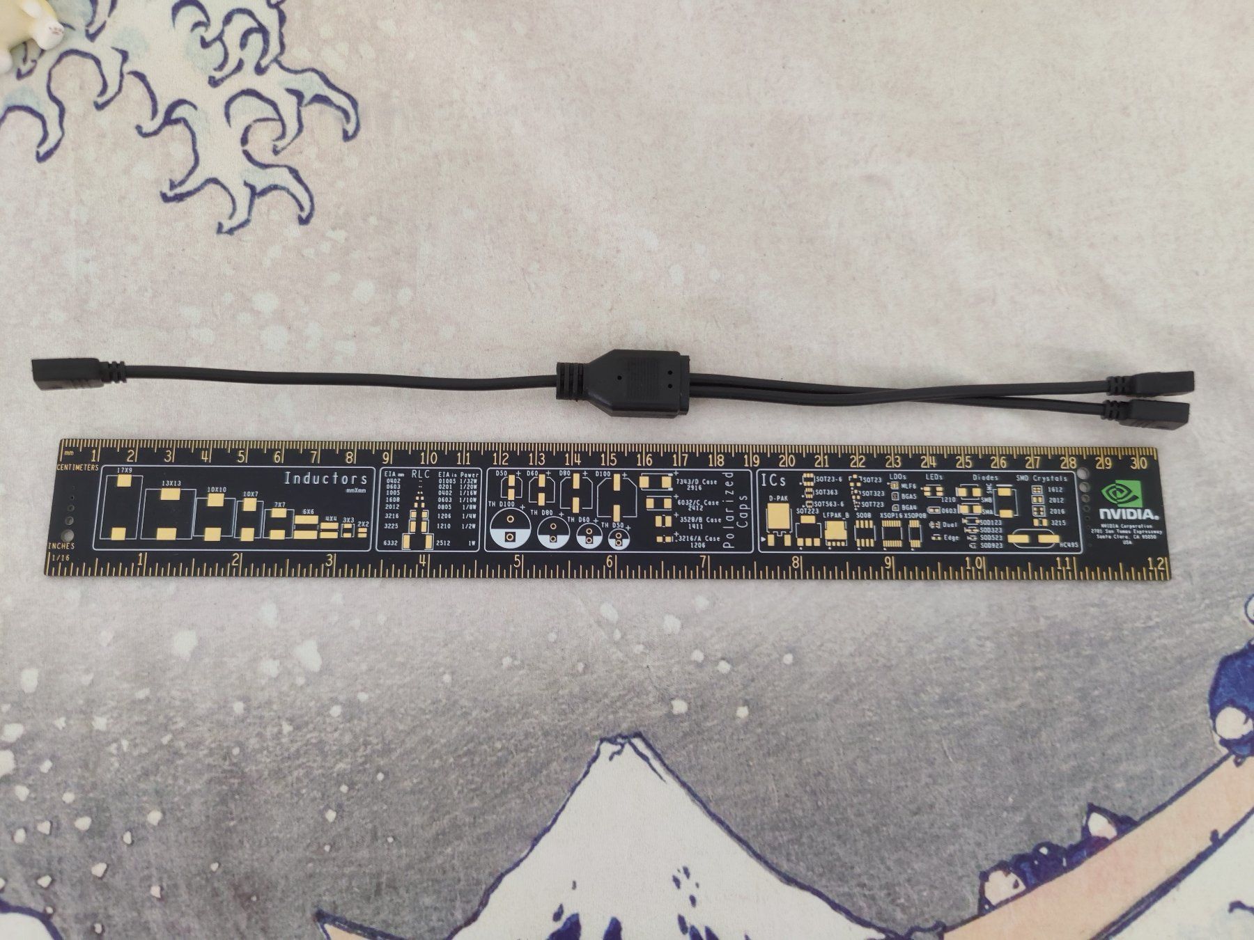 PC: RGB 4 Pin Y-Splitter – Usato da Schönenberg an der Thur venduto da bitup